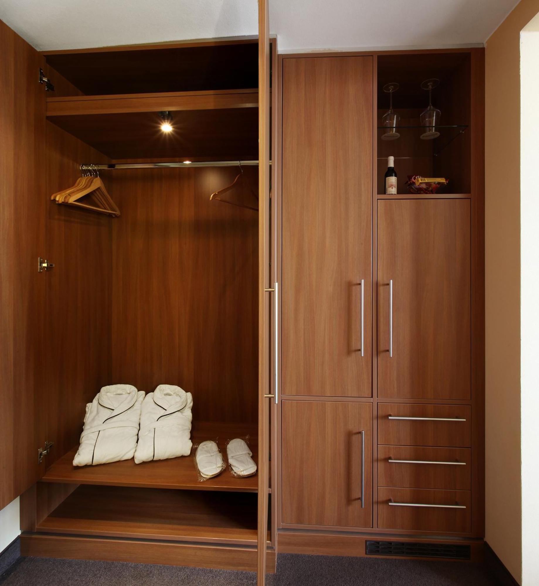 Executive Suite Lake View