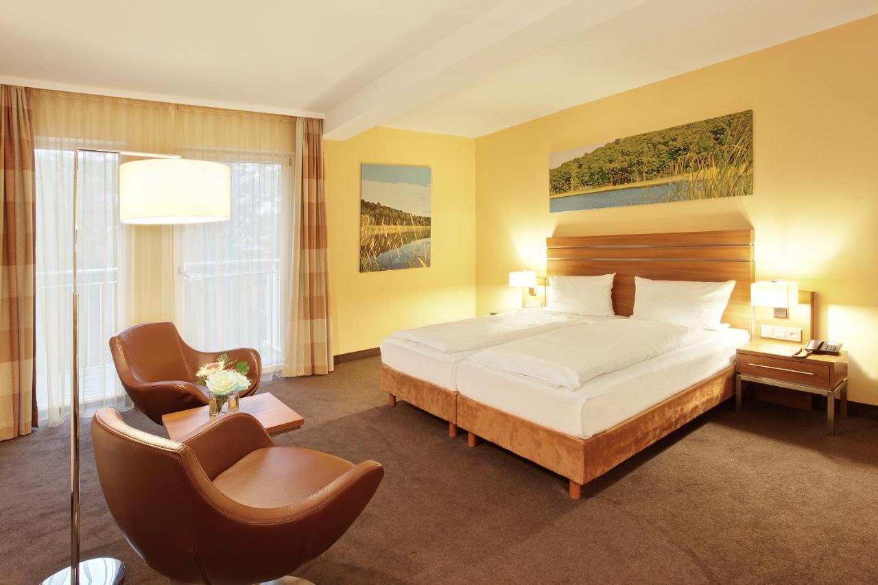 Superior Double Room Partial Lake View